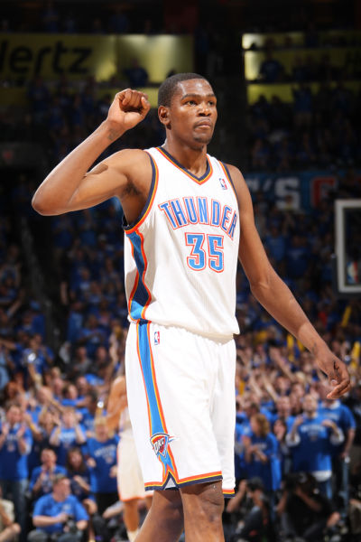 东契奇连续9场30+，追平科比并列湖人队史第四长（东契奇9场连砍30+，追平科比并列湖人队史第4长纪录）