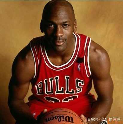 库明加遭科尔弃用 交易限制截止日将至 他的未来在何方？（库明加被科尔边缘化，交易限制期逼近，他将何去何从？）