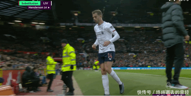 库里谈防守布克：身高上确实会吃亏，我的目标是不被他一步过（库里谈防守布克：身高不占优势，只求不让他第一步过人）