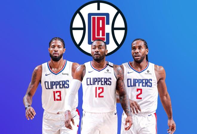 于根伟考察收官战主场场地：前些天草皮一直在开地暖加紧养护（于根伟实地查看收官战主场：草皮此前持续开启地暖加速养护）