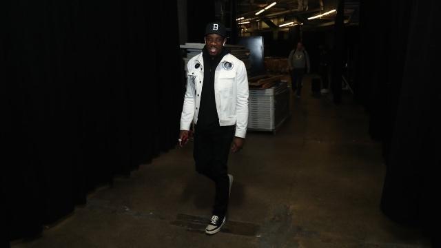 喜讯！新斯卢茨基已跟蓉城正式签约，德转官宣确认他下赛季会带队（重磅！斯卢茨基正式加盟成都蓉城，德转官宣其将执教下赛季）