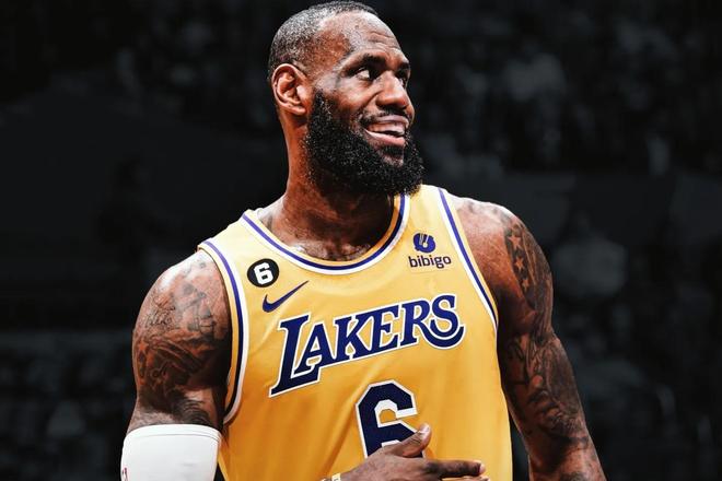 神锋，帕罗特11月2场世预赛打入5球帮助爱尔兰挺进附加赛（神锋帕罗特11月两场世预赛轰下5球，助爱尔兰闯入附加赛）