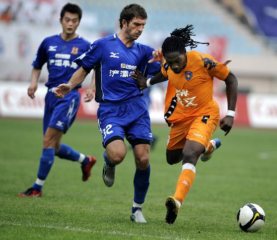 斯基拉：比萨想租借国米的卡尔博尼和罗马的皮西利（斯基拉：比萨有意从国米与罗马租借卡尔博尼、皮西利）