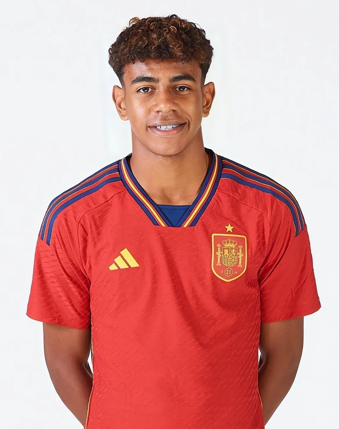 图片报：曼联、曼城&阿森纳在关注法兰克福后卫纳撒尼尔-布朗（《图片报》：曼联、曼城与阿森纳有意法兰克福后卫纳撒尼尔-布朗）