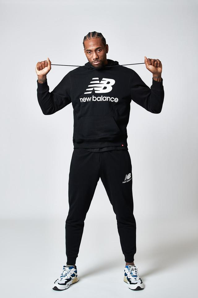 官方：英格兰名哨安东尼-泰勒将执法欧冠第4轮布鲁日vs巴萨（官方确认：欧冠第4轮布鲁日对阵巴萨将由英格兰名哨安东尼-泰勒执法）