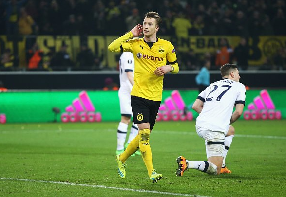 他用扣篮点燃全场（一记暴扣引爆全场）