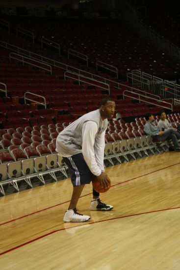 体育精神，霍伊伦祝贺麦克托米奈和苏格兰晋级世界杯（霍伊伦致贺麦克托米奈与苏格兰晋级世界杯，彰显体育精神）