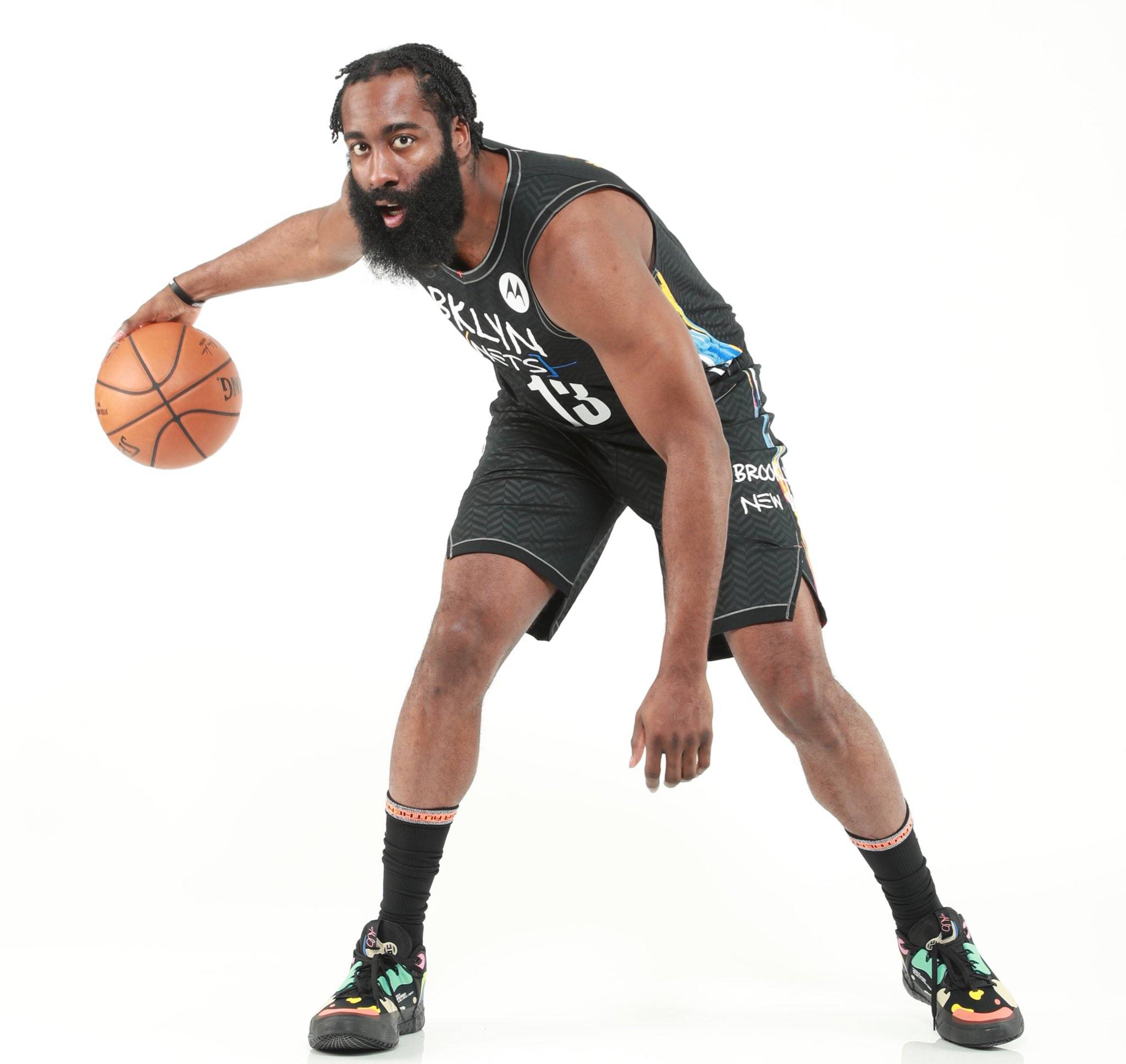 仅次于拉莫斯和魔笛，佩里西奇是欧冠打入点球第三年长的球员（佩里西奇成欧冠点球破门球员中年龄第三，仅次拉莫斯与魔笛）