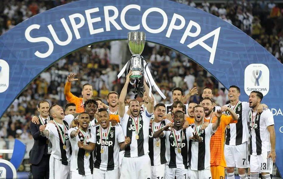 下半场隐身！鲍威尔14中6得到18分2篮板（后两节哑火！鲍威尔14投6中拿下18分2篮板）