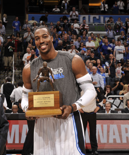 欧冠本周最佳球员候选：马杜埃凯、孔德、德凯特拉雷、格洛赫（欧冠本周最佳球员入围名单：马杜埃凯、孔德、德凯特拉雷、格洛赫）